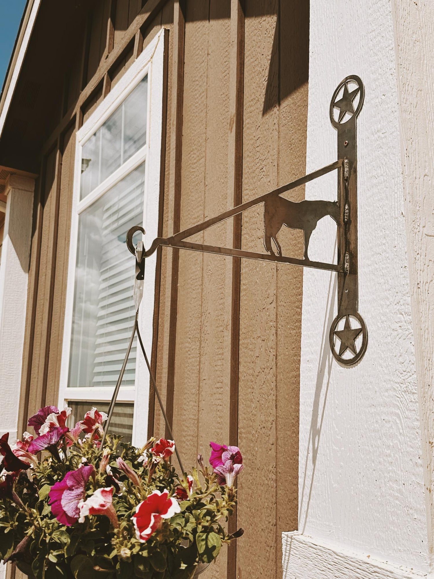 Decorative Western Flower Hanger - Ranch Horse