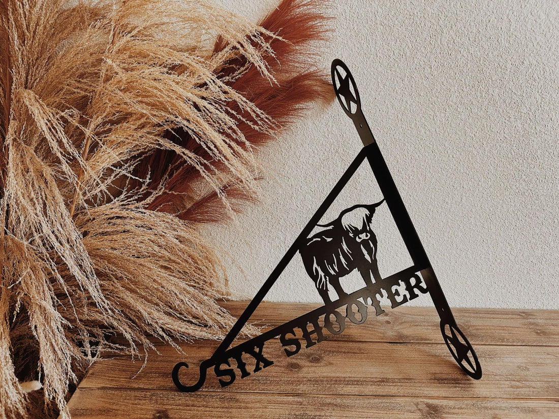 Decorative Western Flower Hanger - Custom Name &amp; Scottish Highland Cattle