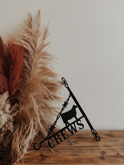 Decorative Western Flower Hanger - Custom Name &amp; Show Heifer